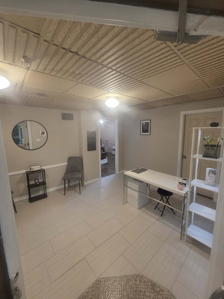 Radiance Beauty Bar reception area in Sudbury